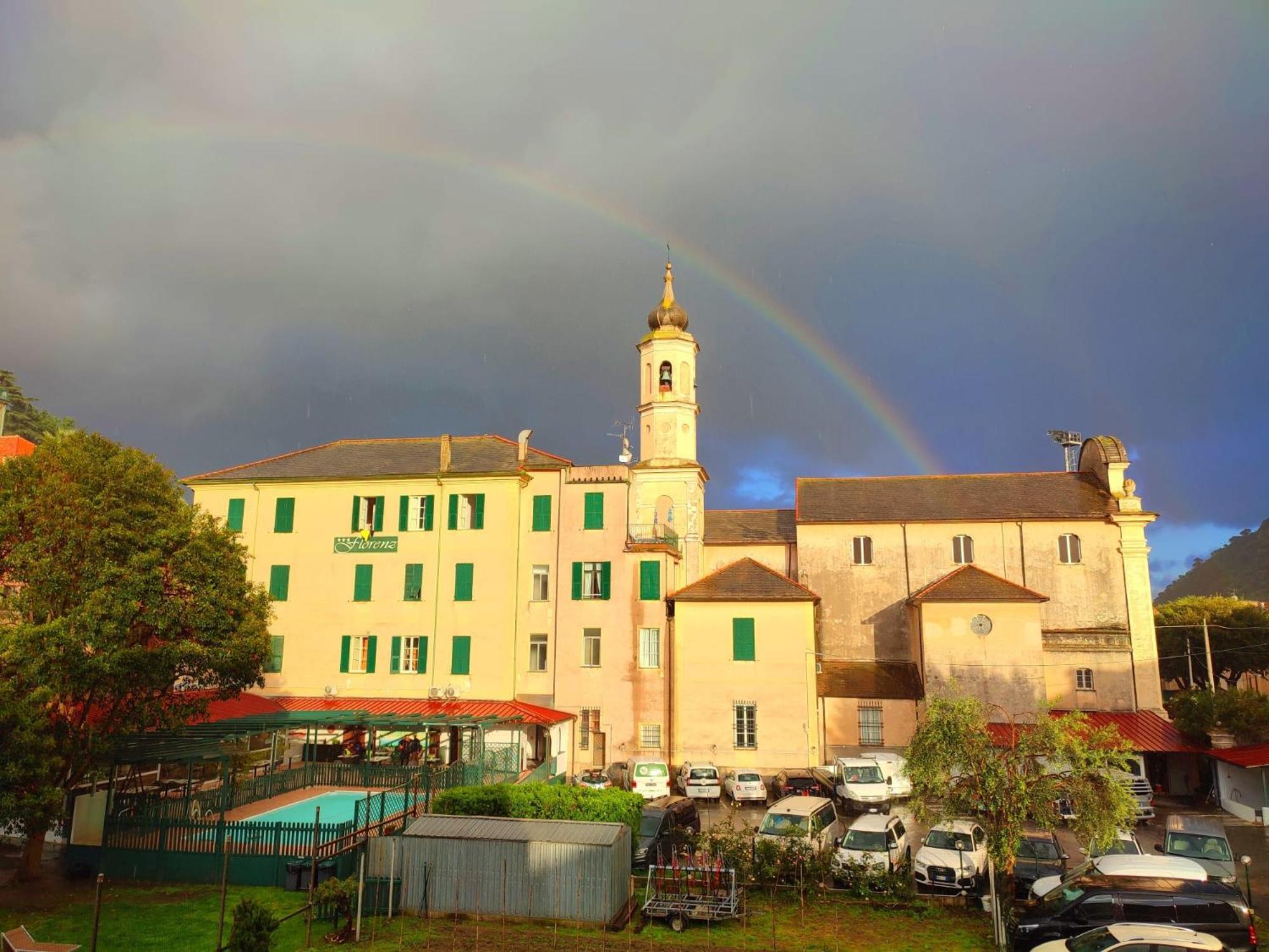 Hotel Florenz Finale Ligure Esterno foto