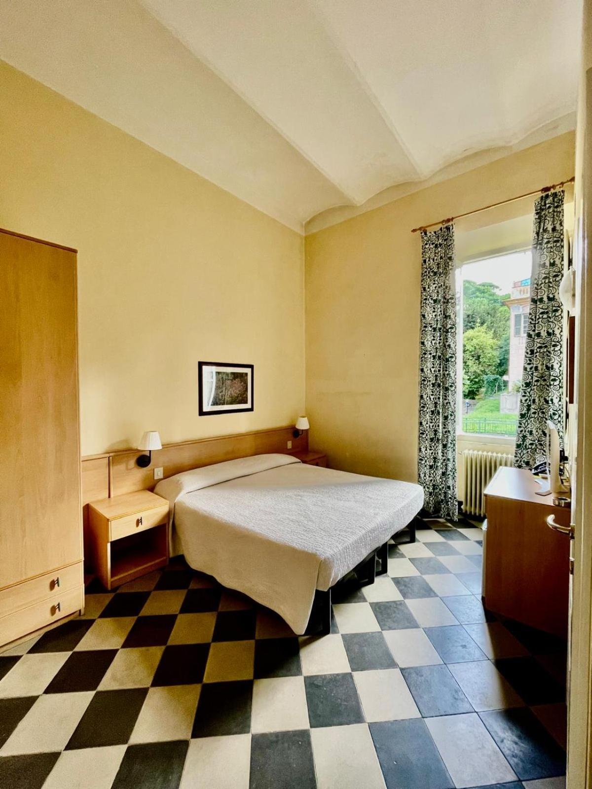 Hotel Florenz Finale Ligure Esterno foto