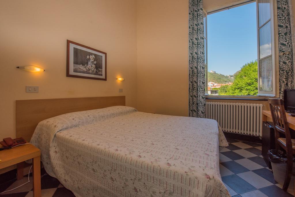 Hotel Florenz Finale Ligure Camera foto